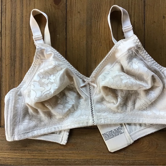 Seven bras various makers - Picture 3 of 14